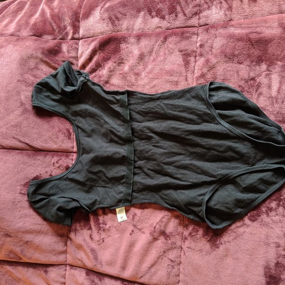 Women's Medium Black Cap Sleeve Leotard - Picture 4 of 6